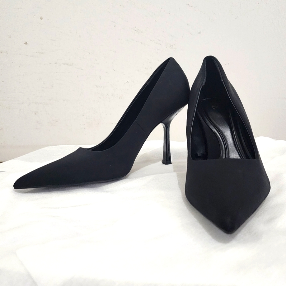 Zara high heel fabric pumps, size 39 (US 8/8.5)
